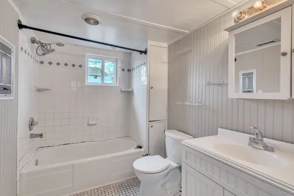 $2,200 | 206 Orlando Avenue, Nashville, TN 37209