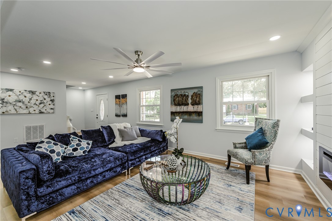 9514 Riddle Road Chesterfield, VA 23832 - Photo 12 of 50 Living room with recessed lighting, light wood fin