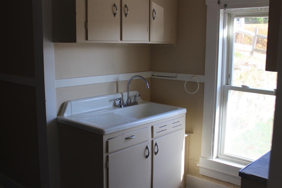 248 Main Street Claremont, NH 03743 - Photo 11 of 12