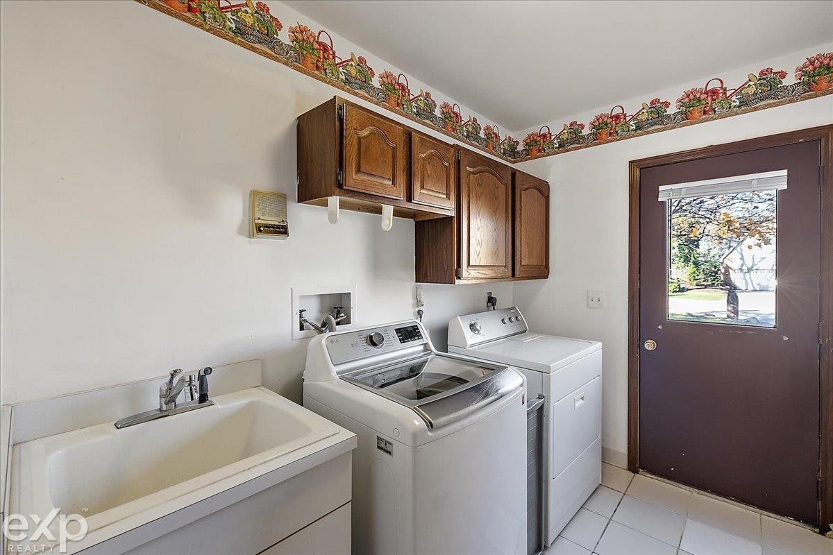 1579 Lomas Verdes Rochester Hills, MI 48306 - Photo 45 of 64