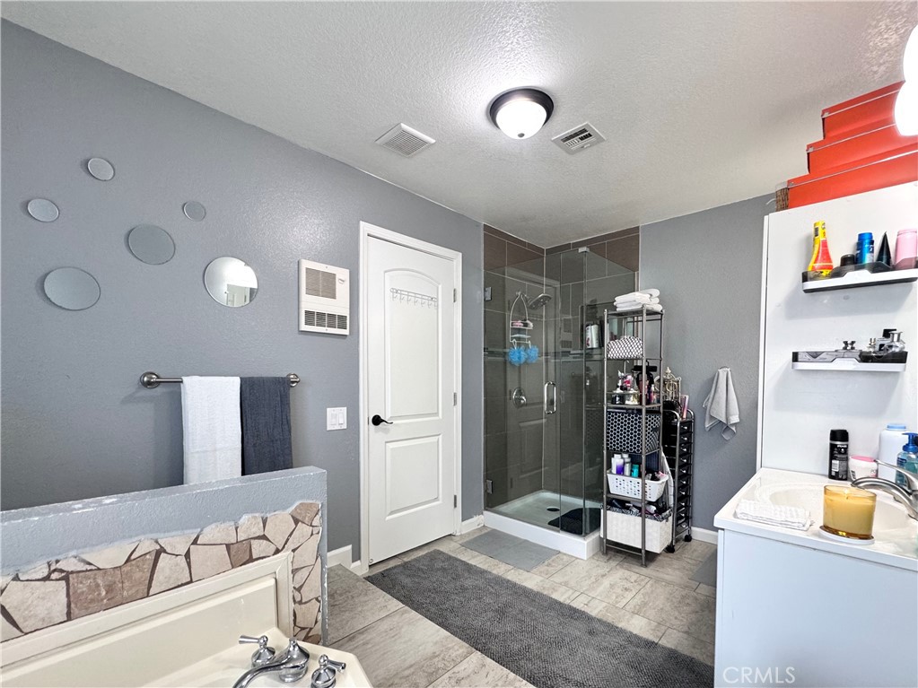 36200 Paradise Ranch Road, Unit 120 Castaic, CA 91384 - Photo 19 of 26