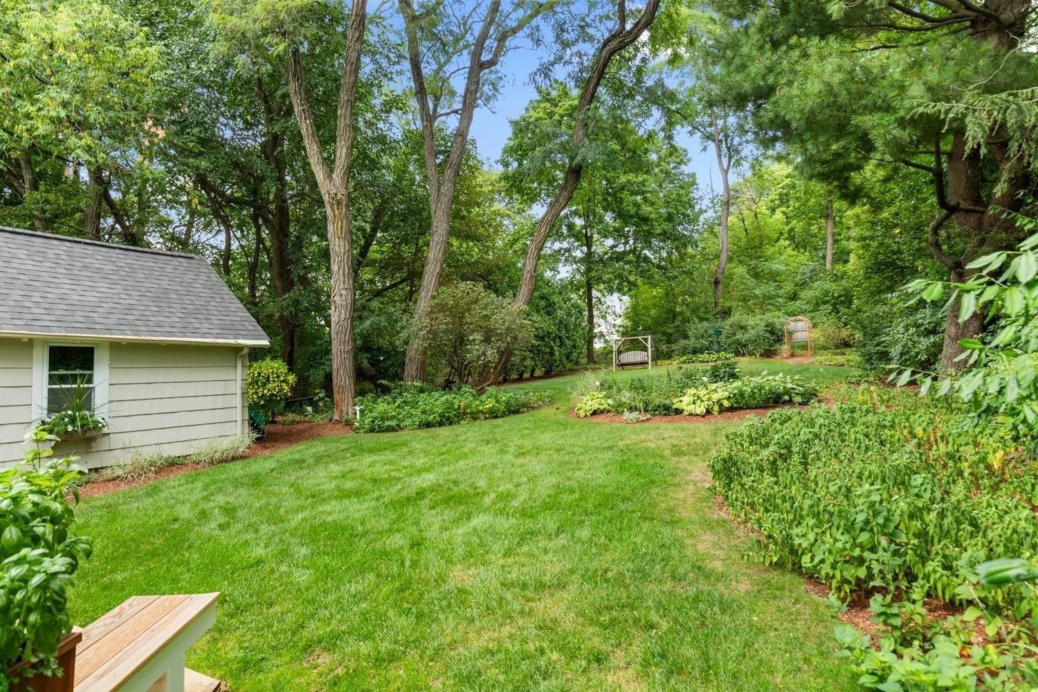 216 Bellevue Road Watertown, MA 02472 - Photo 33 of 42 Gallery Image 33