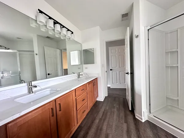 $3,750 | 1875 Crenshaw Circle, Vernon Hills, IL 60061