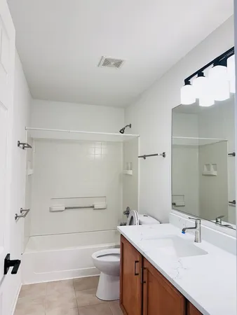 $3,750 | 1875 Crenshaw Circle, Vernon Hills, IL 60061