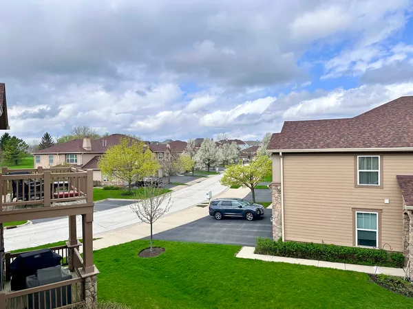 $3,750 | 1875 Crenshaw Circle, Vernon Hills, IL 60061