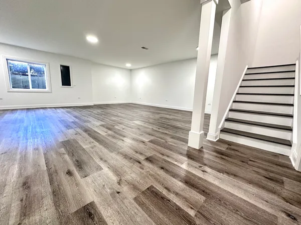 $3,750 | 1875 Crenshaw Circle, Vernon Hills, IL 60061