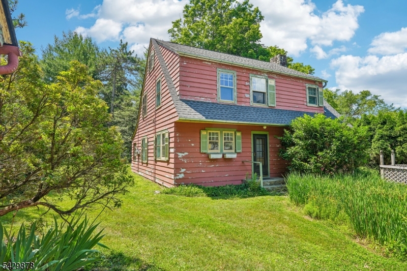16 Silverthorne Road High Bridge, NJ 08829 - Photo 4 of 50