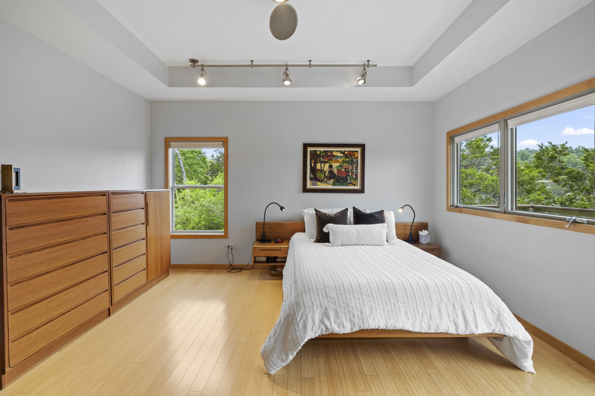 701 Yaupon Valley Road West Lake Hills, TX 78746 - Photo 16 of 40 High ceilings complement this peaceful primary suite.