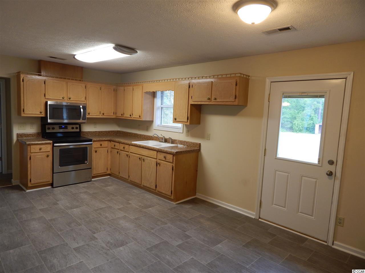 5158 Hampton Road Conway, SC 29527 - Photo 3 of 11 Gallery Image 3