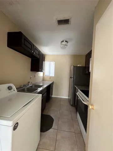 $1,290 | 8405 Wilcrest Drive, Unit 2010, Houston, TX 77072