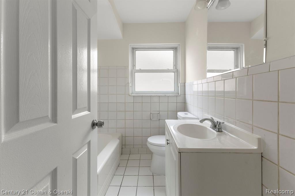 9962 Whitcomb Detroit, MI 48227 - Photo 18 of 32 Gallery Image 18