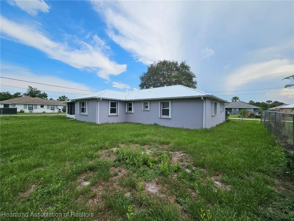 239 Grape Road Northwest Lake Placid, FL 33852 - Photo 27 of 35 Gallery Image 27