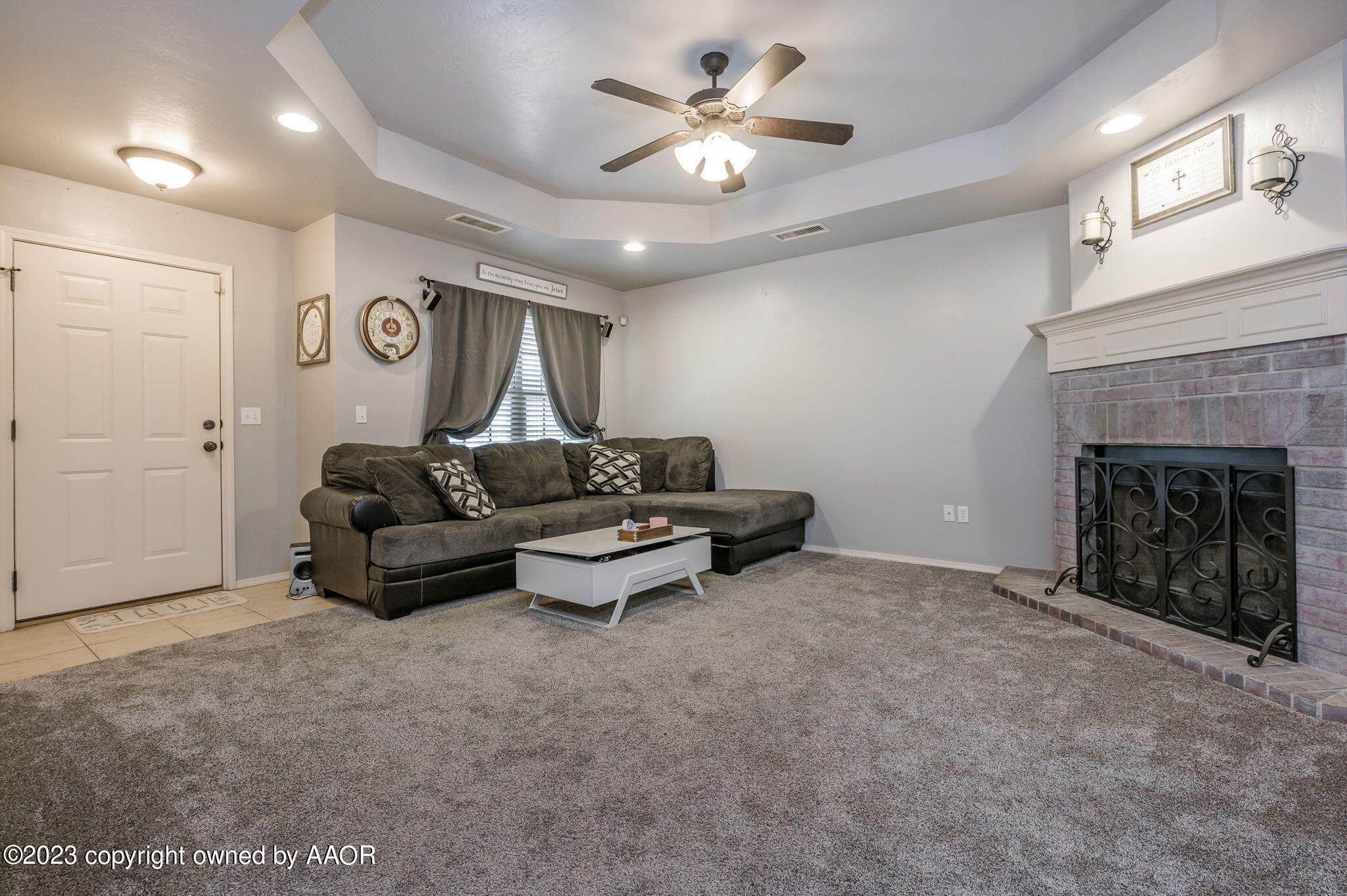4718 Capulin Lane Amarillo, TX 79110 - Photo 3 of 20 Living Room-2