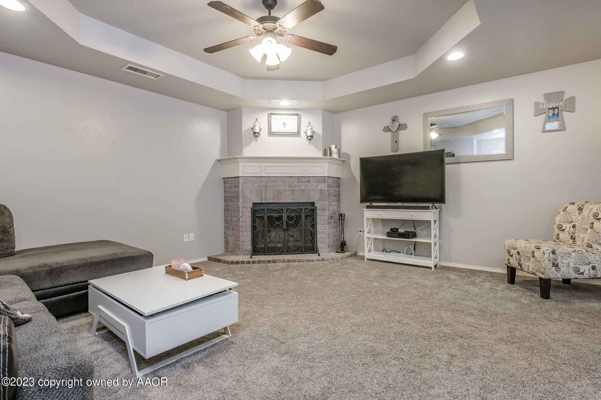 4718 Capulin Lane Amarillo, TX 79110 - Photo 5 of 20 Living Room