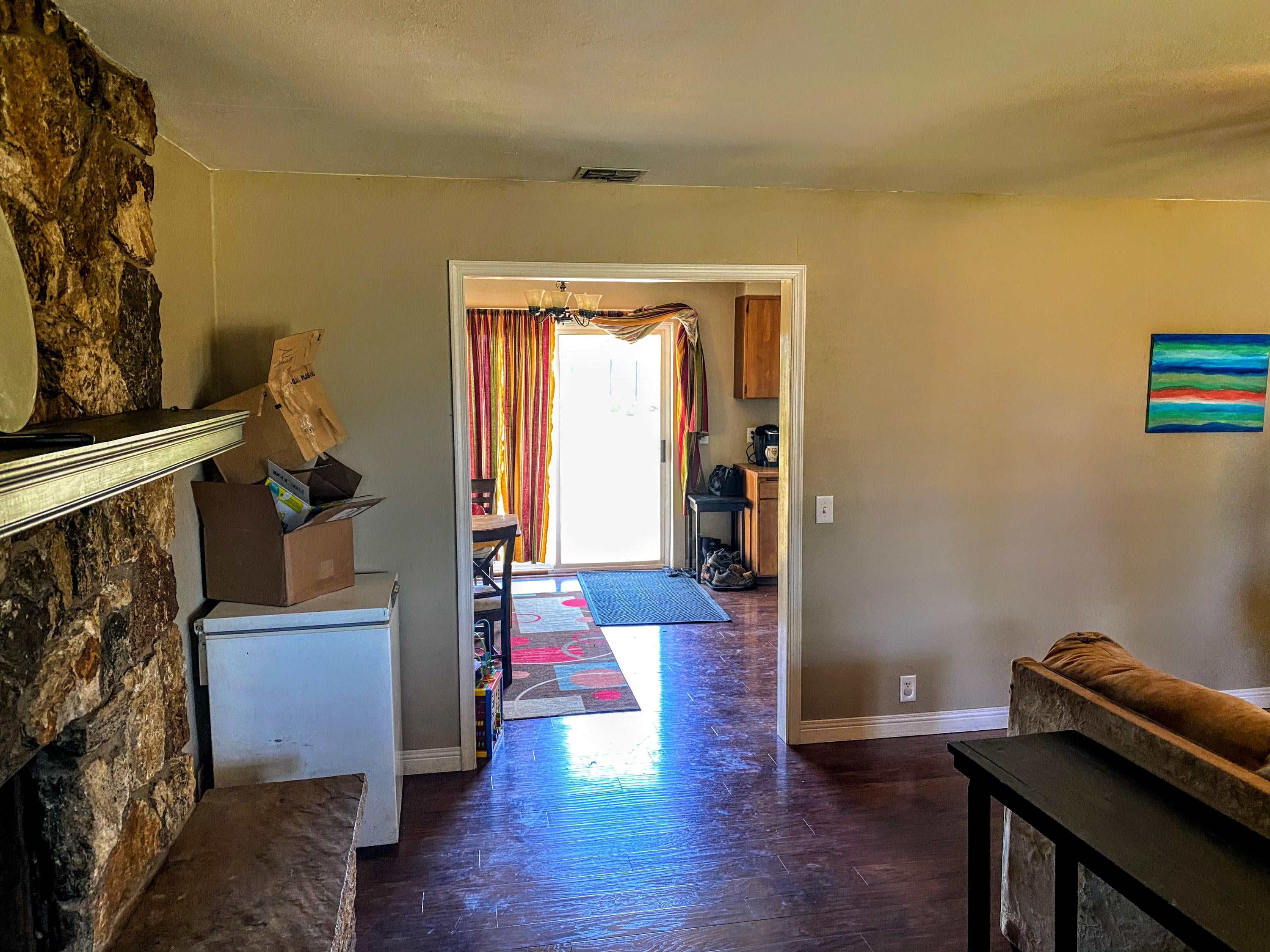 6561 Truax Road Central Point, OR 97502 - Photo 5 of 25 IMG_4121
