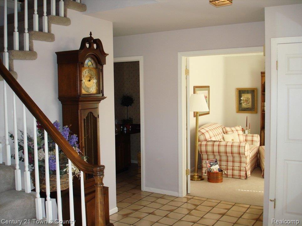 Foyer to Library