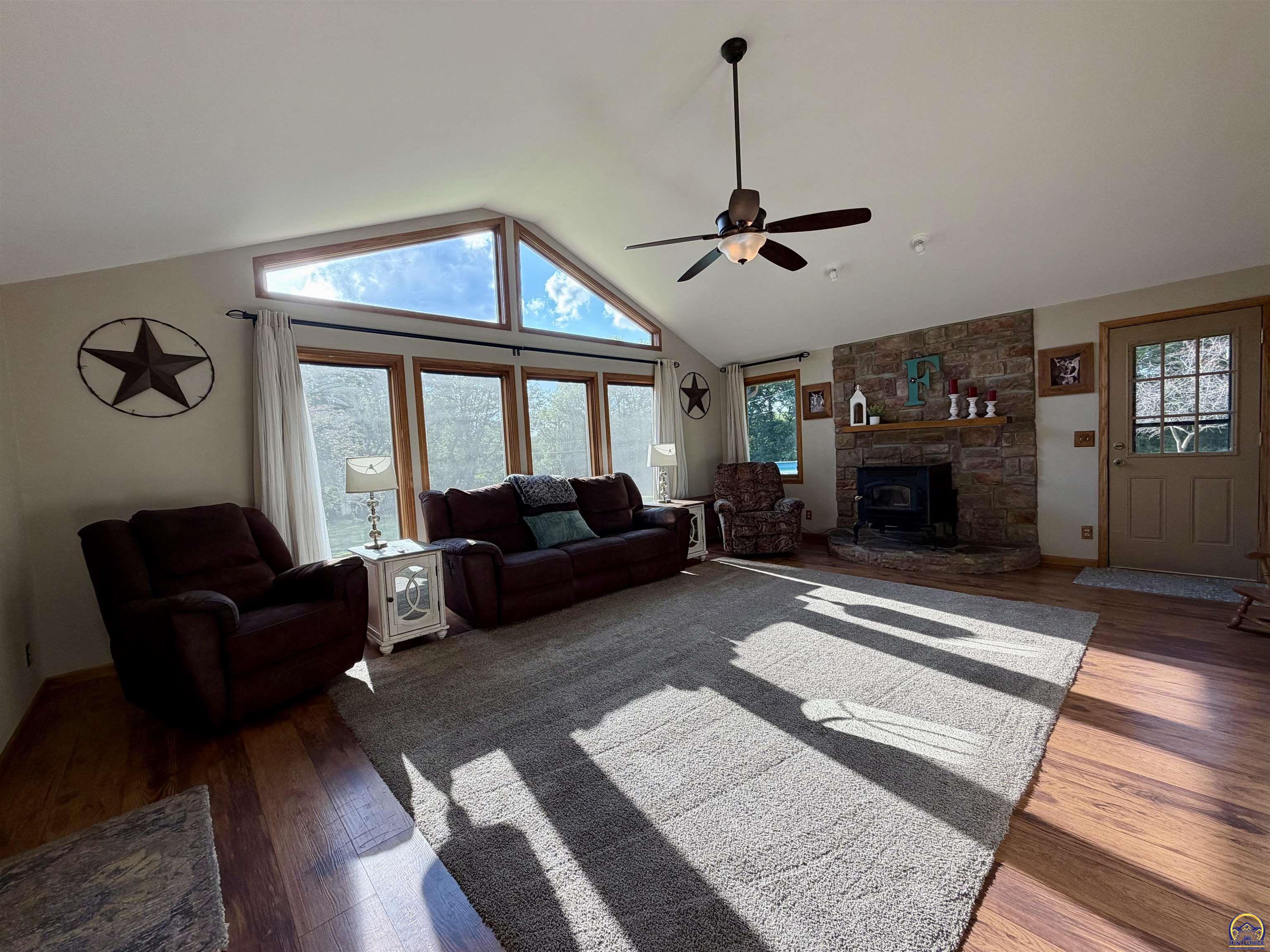 7030 Northwest Valencia Road Silver Lake, KS 66539 - Photo 8 of 34