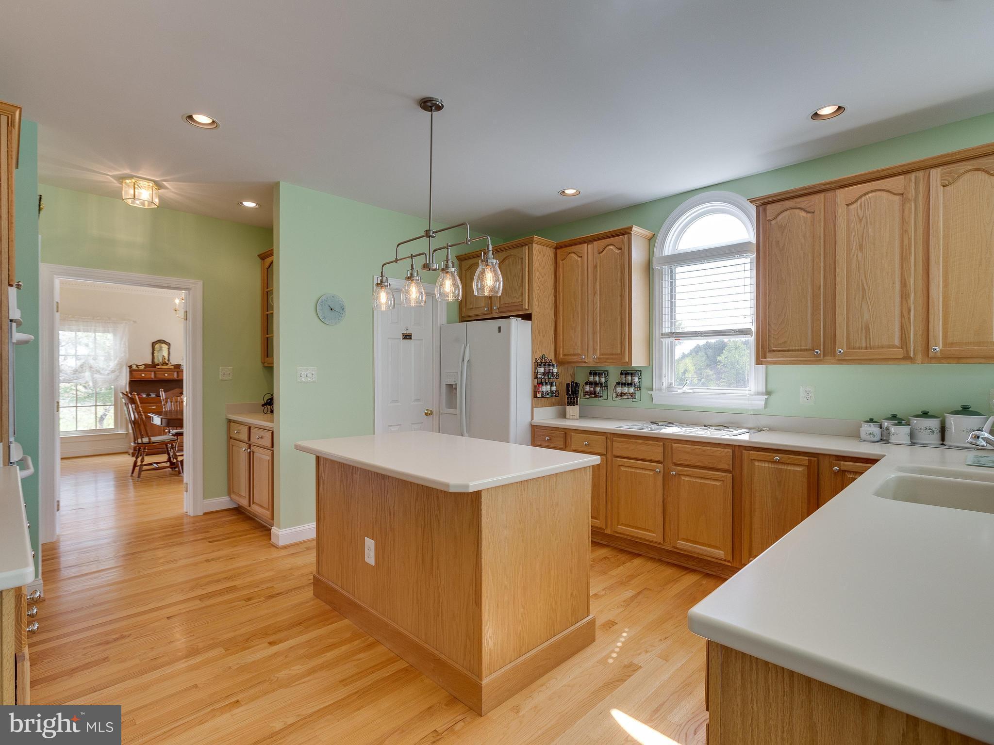 15013 Rolling Ridge Road Haymarket, VA 20169 - Photo 3 of 30 Kitchen
