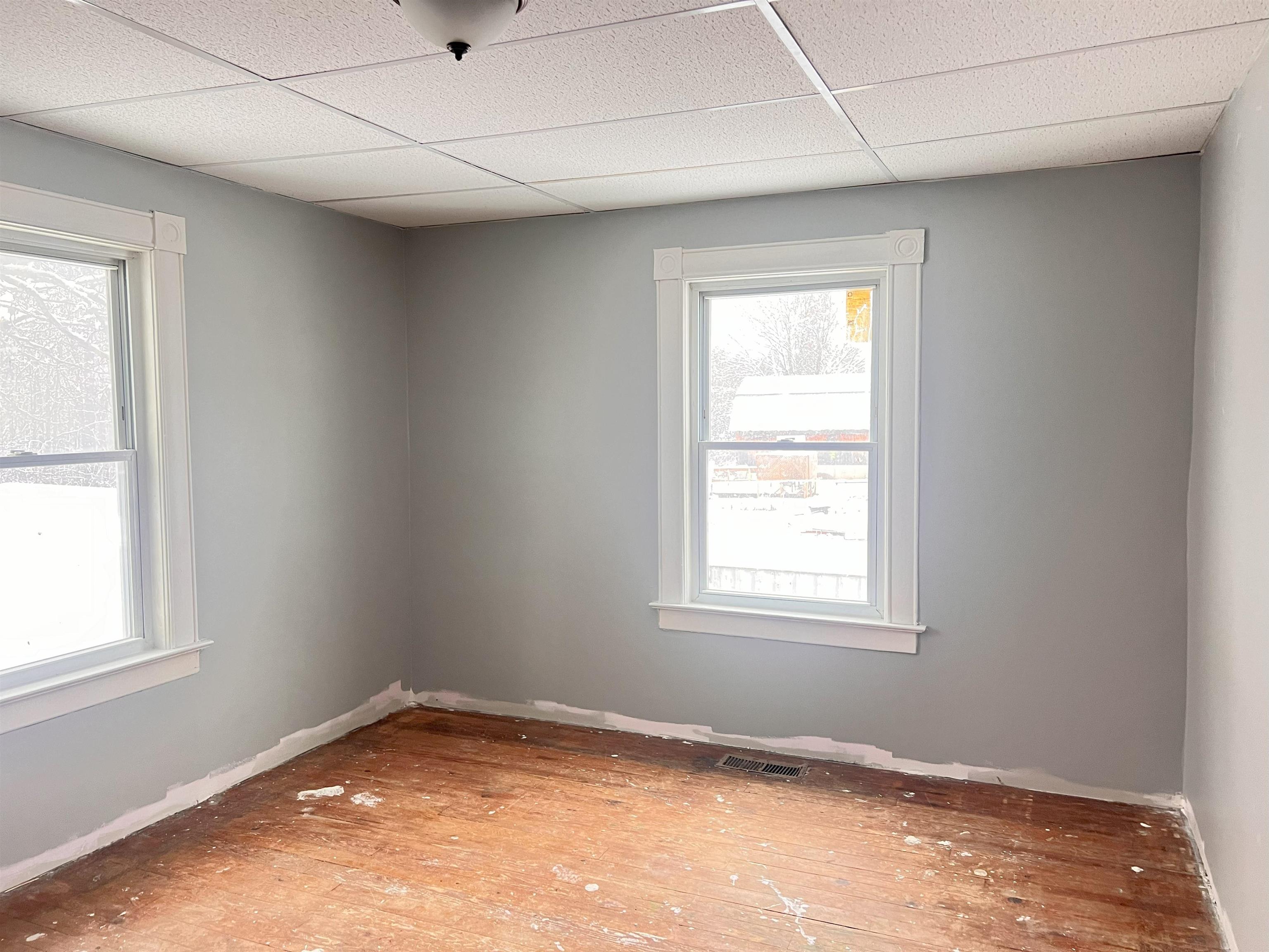 149 Commercial Avenue Lunenburg, VT 05904 - Photo 5 of 32