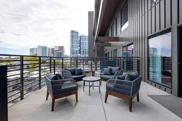 $6,995 | 635 7th Avenue South, Unit 611, Nashville, TN 37203