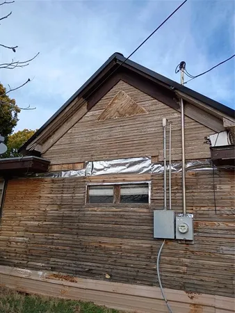 a view of parking area