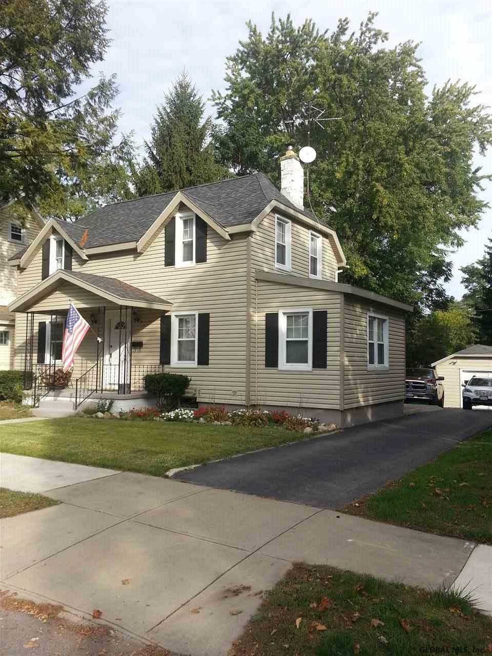 9 Irving Road Scotia, NY 12302 - Photo 2 of 24 Photo 2