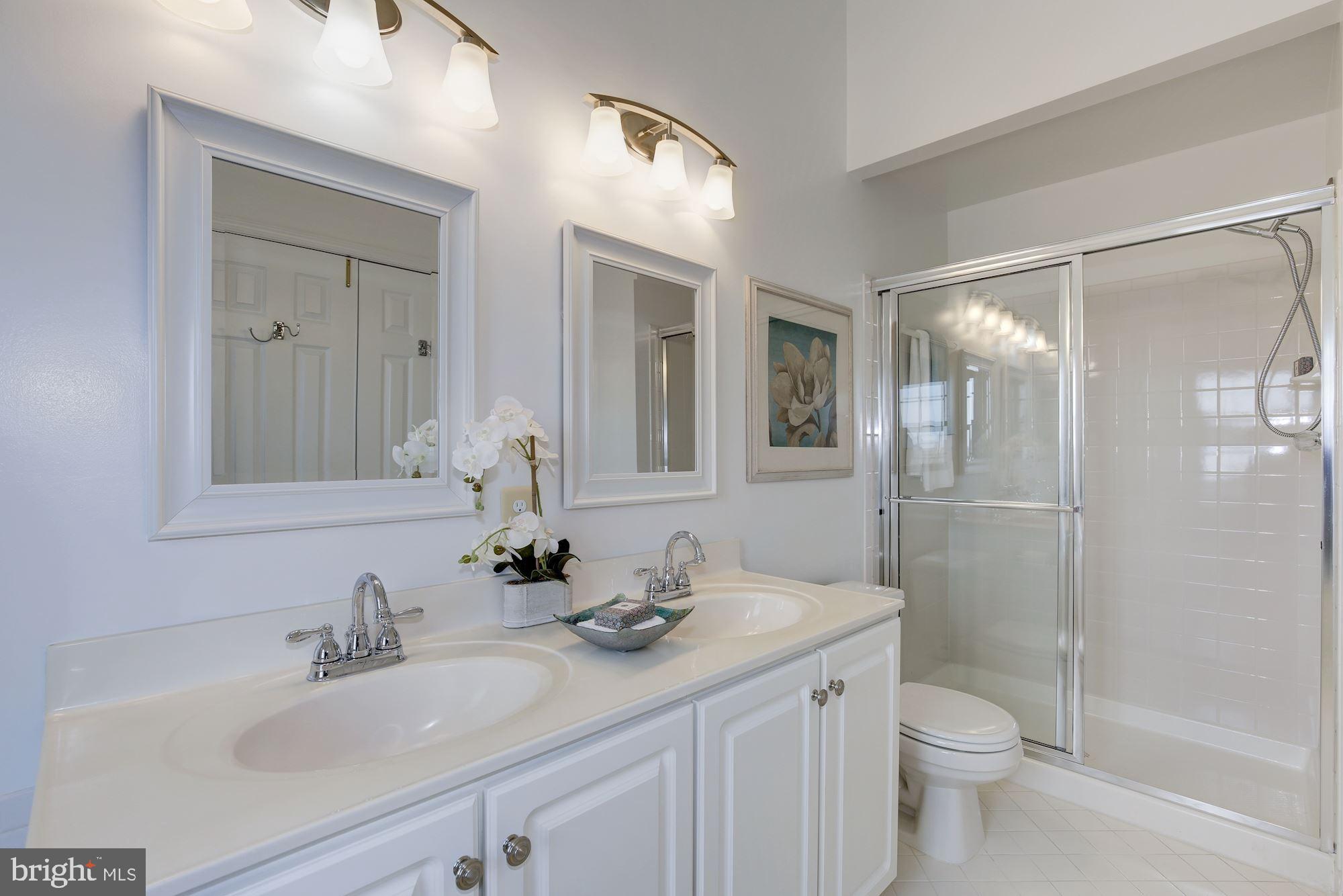 484 Tschiffely Square Road Gaithersburg, MD 20878 - Photo 18 of 27 Owner's Bath w/Walk In Shower
