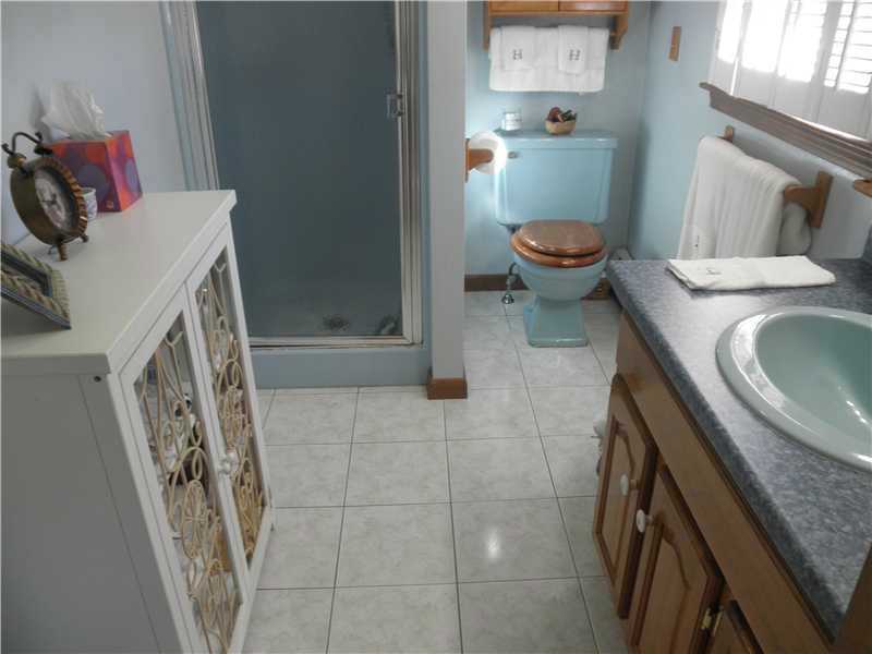 24 Swan Road Smithfield, RI 02917 - Photo 19 of 24 Master Bath/Spa. Spacious Master Bath!