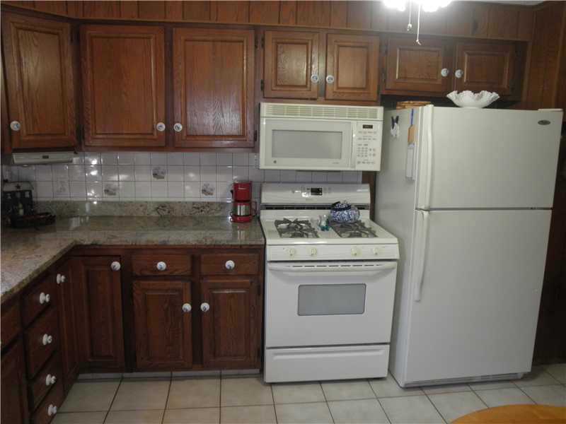 24 Swan Road Smithfield, RI 02917 - Photo 5 of 24 Kitchen. Other Side of Kitchen!