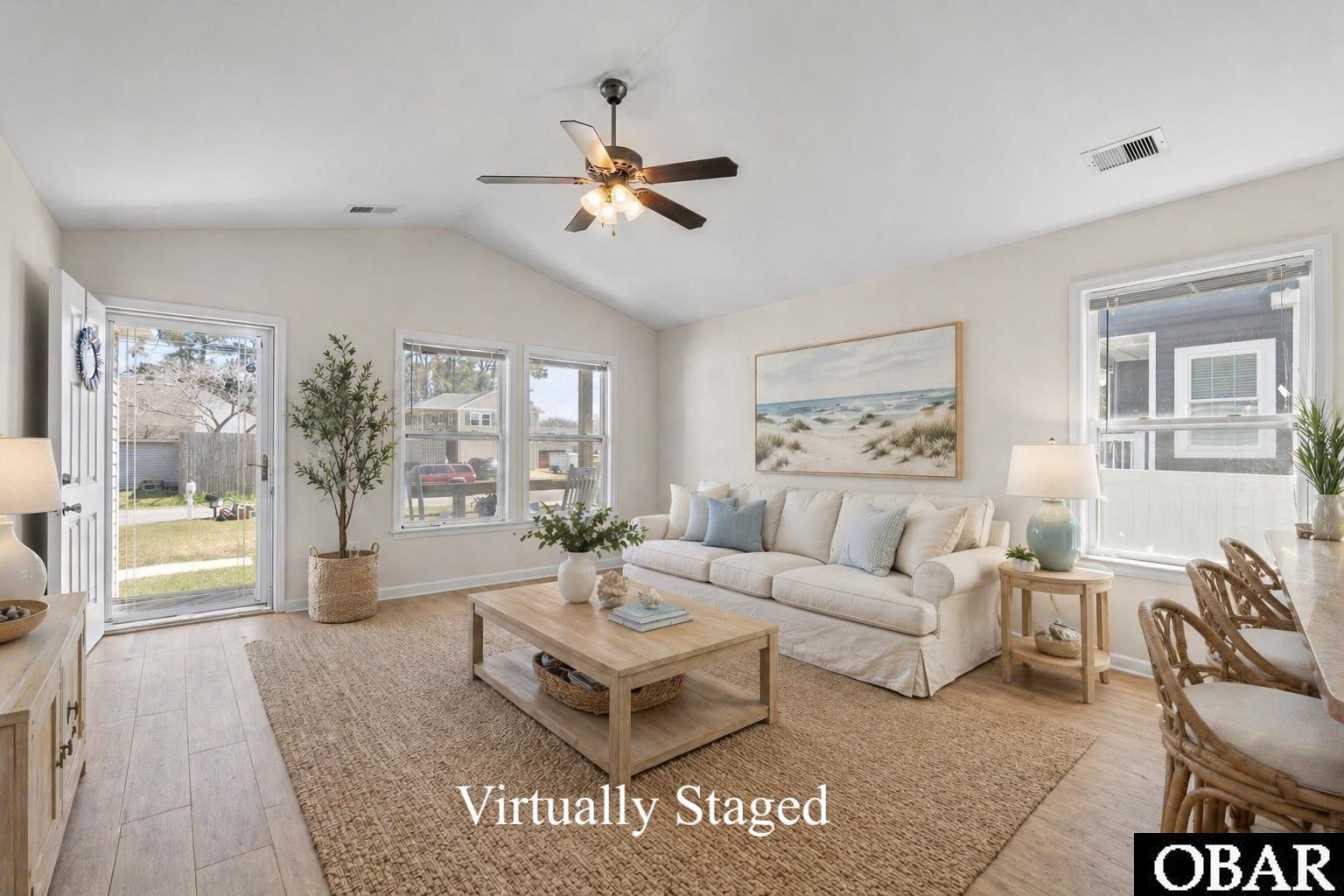 718 George Howe Street Manteo, NC 27954 - Photo 2 of 28 Living Room