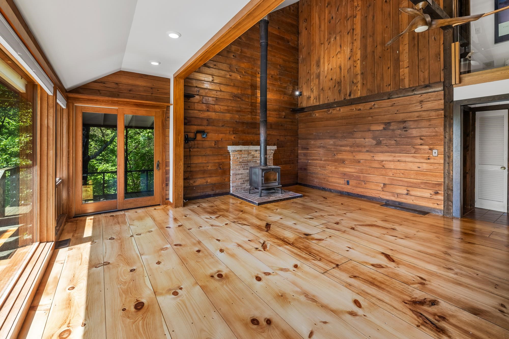 1538 Barker Road Thetford, VT 05058 - Photo 28 of 60