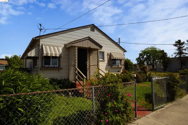 $399,999 | 142 South 42nd Street, Richmond, CA 94804