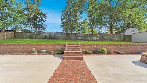 $359,000 | 514 Susie Street, Chandler, TX 75758