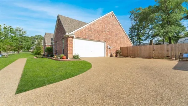 $359,000 | 514 Susie Street, Chandler, TX 75758