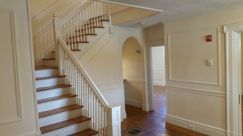 403 Maple Street Springfield, MA 01105 - Photo 3 of 16