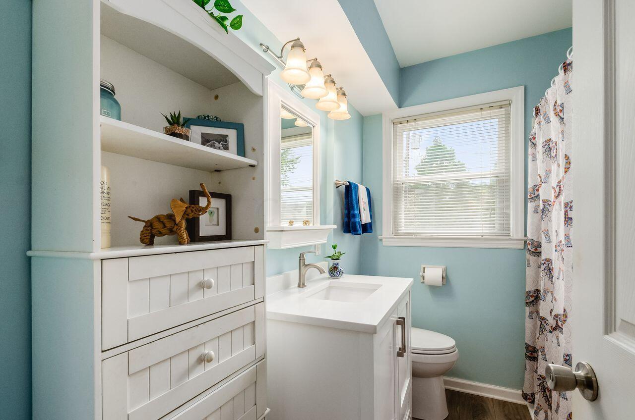 2025 Zollinger Road Columbus, OH 43221 - Photo 13 of 53 L_2025_Zollinger_Rd038