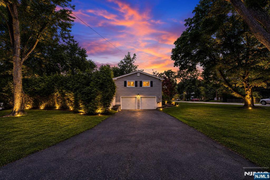 34 North Middletown Road Montvale, NJ 07645 - Photo 38 of 42