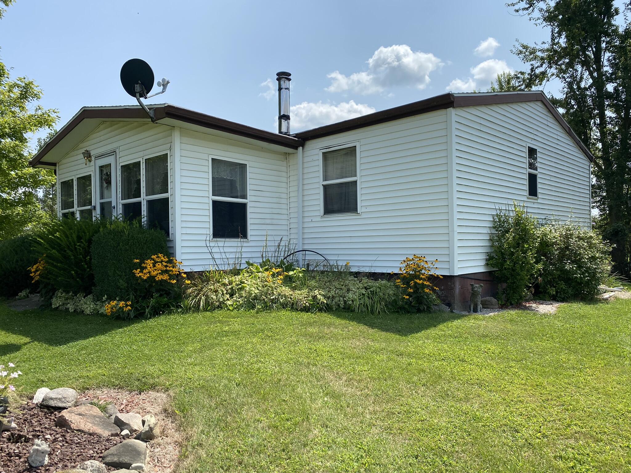 4191 Tamarack Road Hillsdale, MI 49242 - Photo 28 of 34 IMG_0920