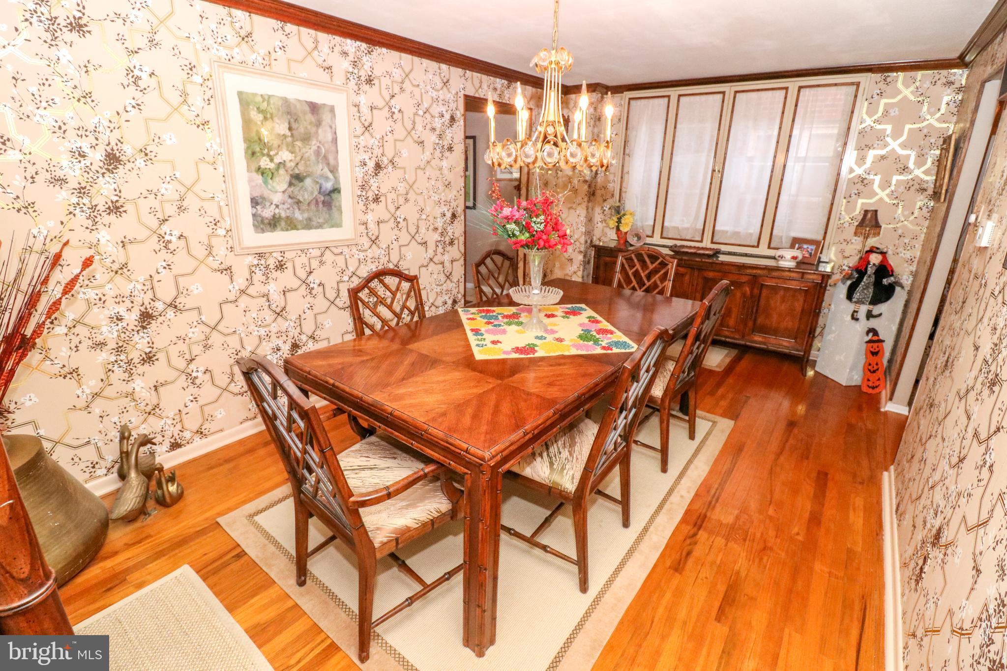 1126 Surrey Road Philadelphia, PA 19115 - Photo 11 of 30 Dining Room