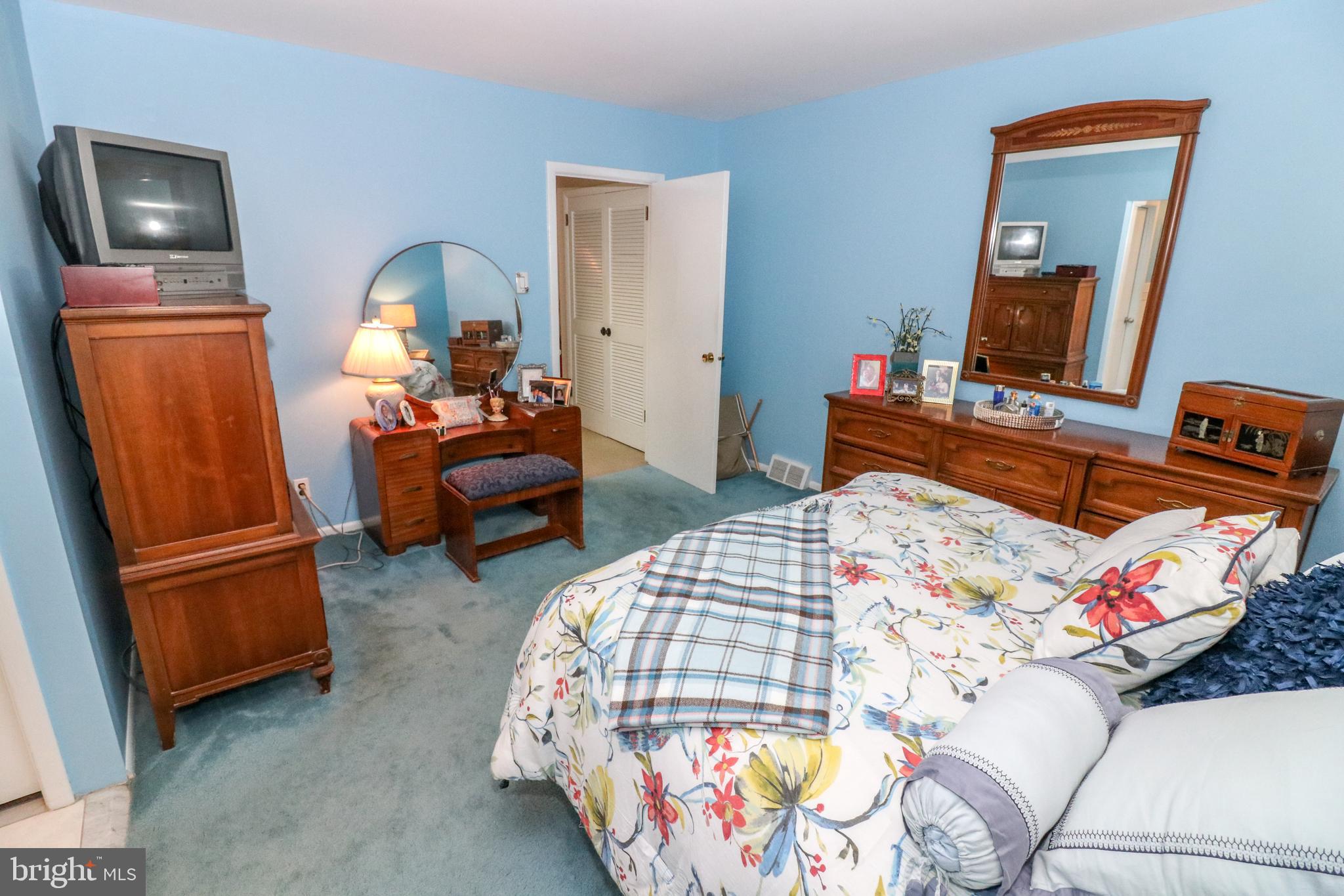 1126 Surrey Road Philadelphia, PA 19115 - Photo 20 of 30 Main Bedroom