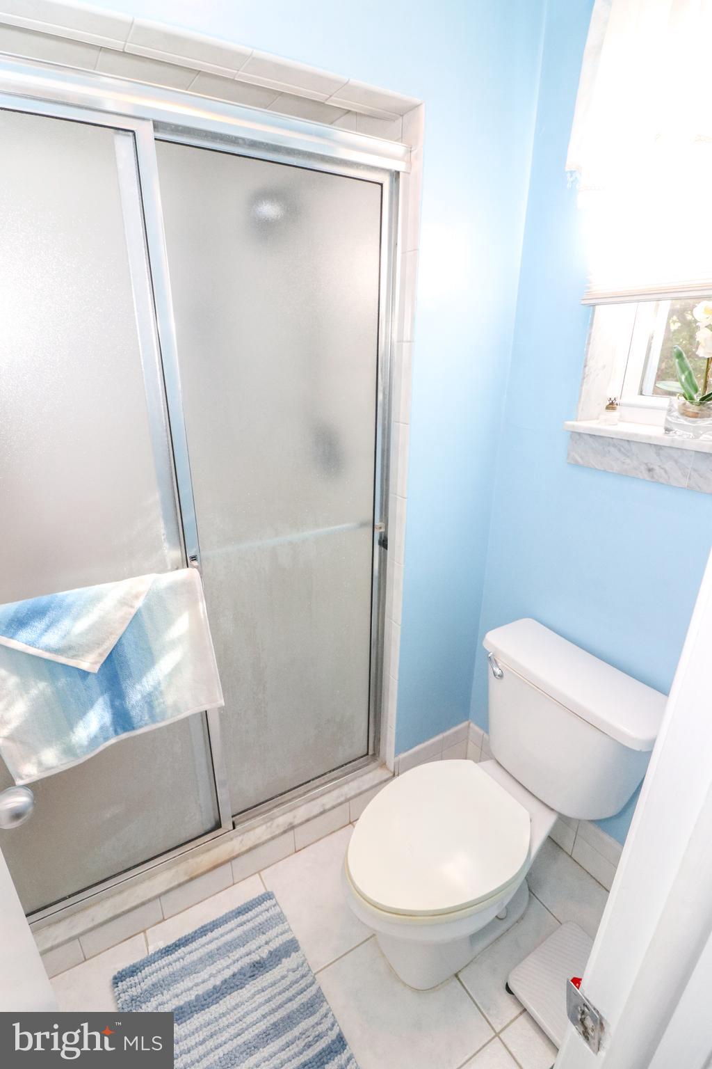 1126 Surrey Road Philadelphia, PA 19115 - Photo 22 of 30 Main Bathroom