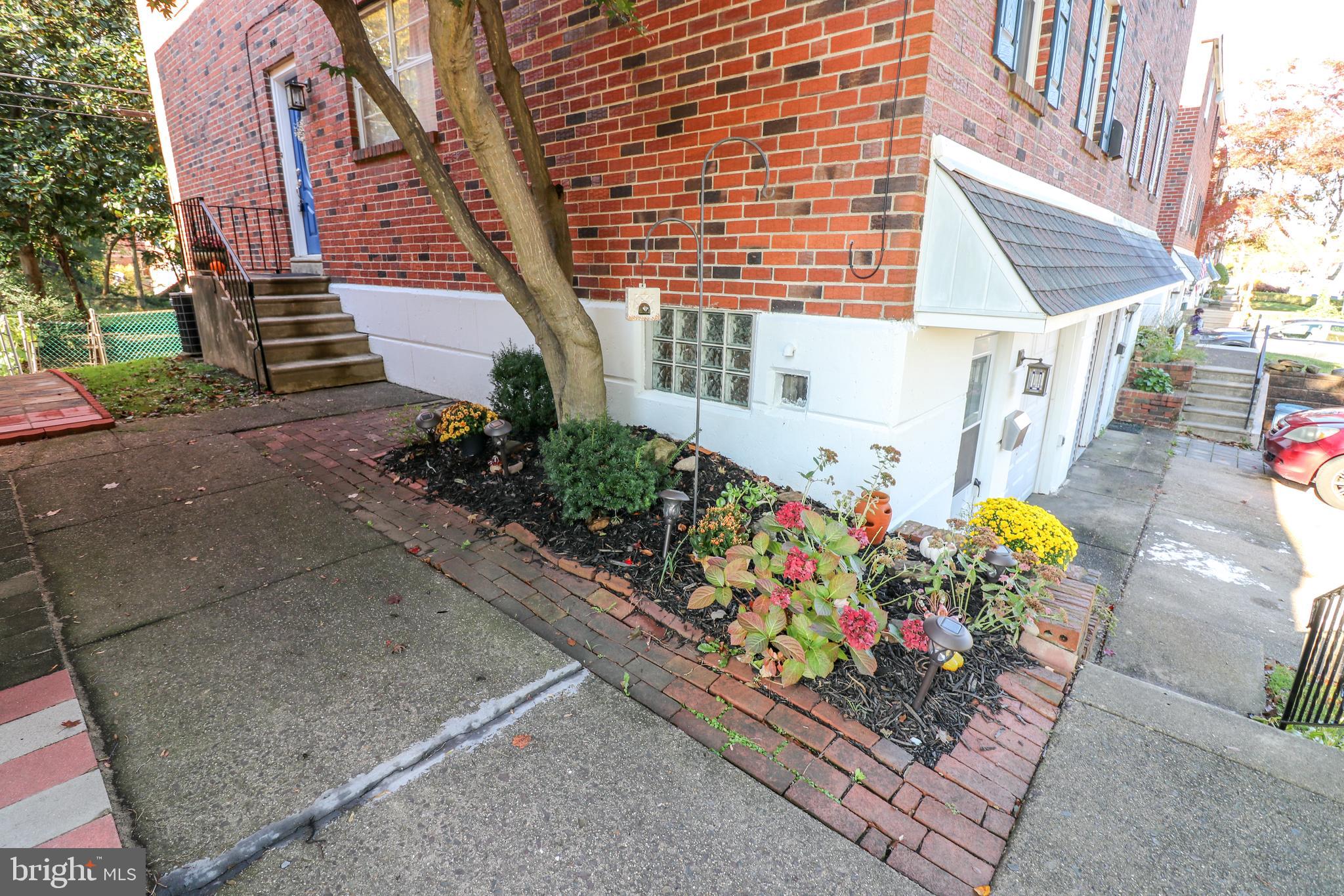 1126 Surrey Road Philadelphia, PA 19115 - Photo 6 of 30