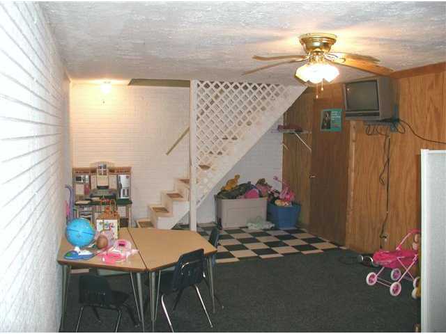 330 Beck Road Southeast Lancaster, OH 43130 - Photo 7 of 9