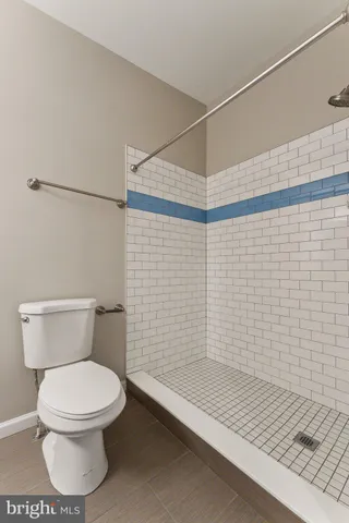 $3,000 | 5905 Sir Cambridge Way, Alexandria, VA 22315