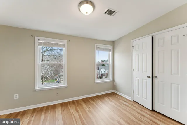 $3,000 | 5905 Sir Cambridge Way, Alexandria, VA 22315