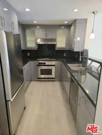 $950,000 | 1740 Malcolm Avenue, Unit 204, Los Angeles, CA 90024