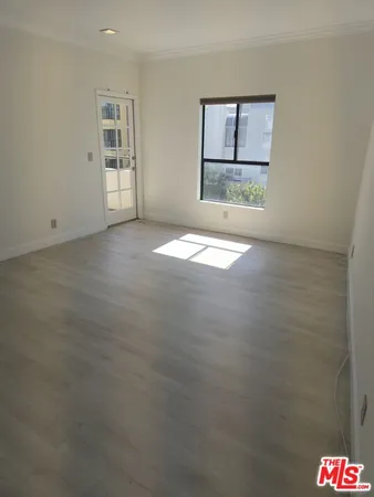 $950,000 | 1740 Malcolm Avenue, Unit 204, Los Angeles, CA 90024