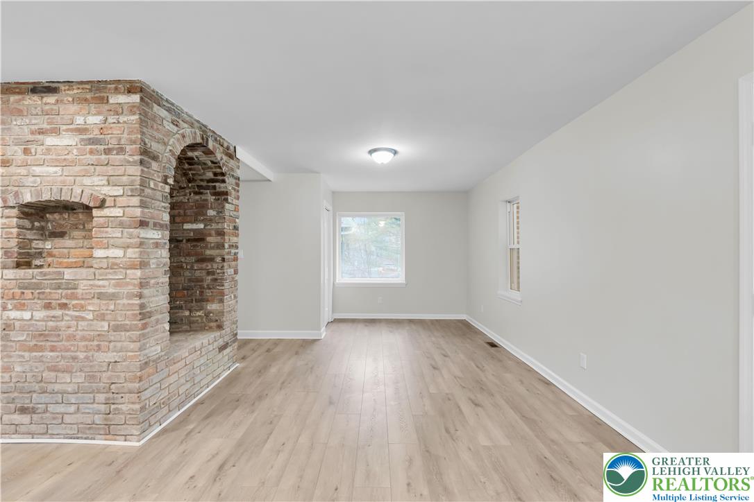 4453 Old Bethlehem Pike Center Valley, PA 18034 - Photo 11 of 28 a view of an empty room and window