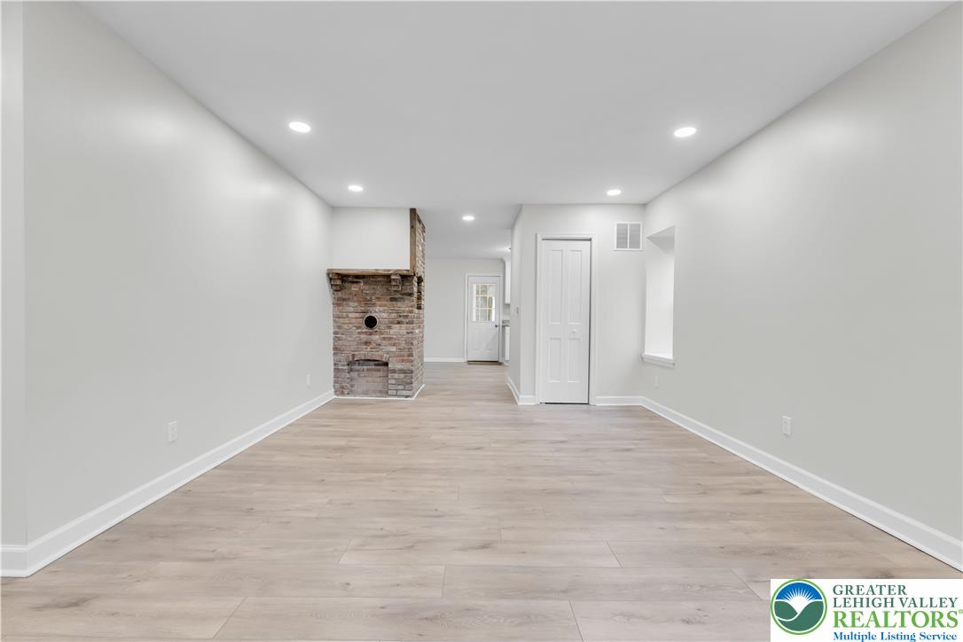 4453 Old Bethlehem Pike Center Valley, PA 18034 - Photo 9 of 28 a view of an empty room with a window