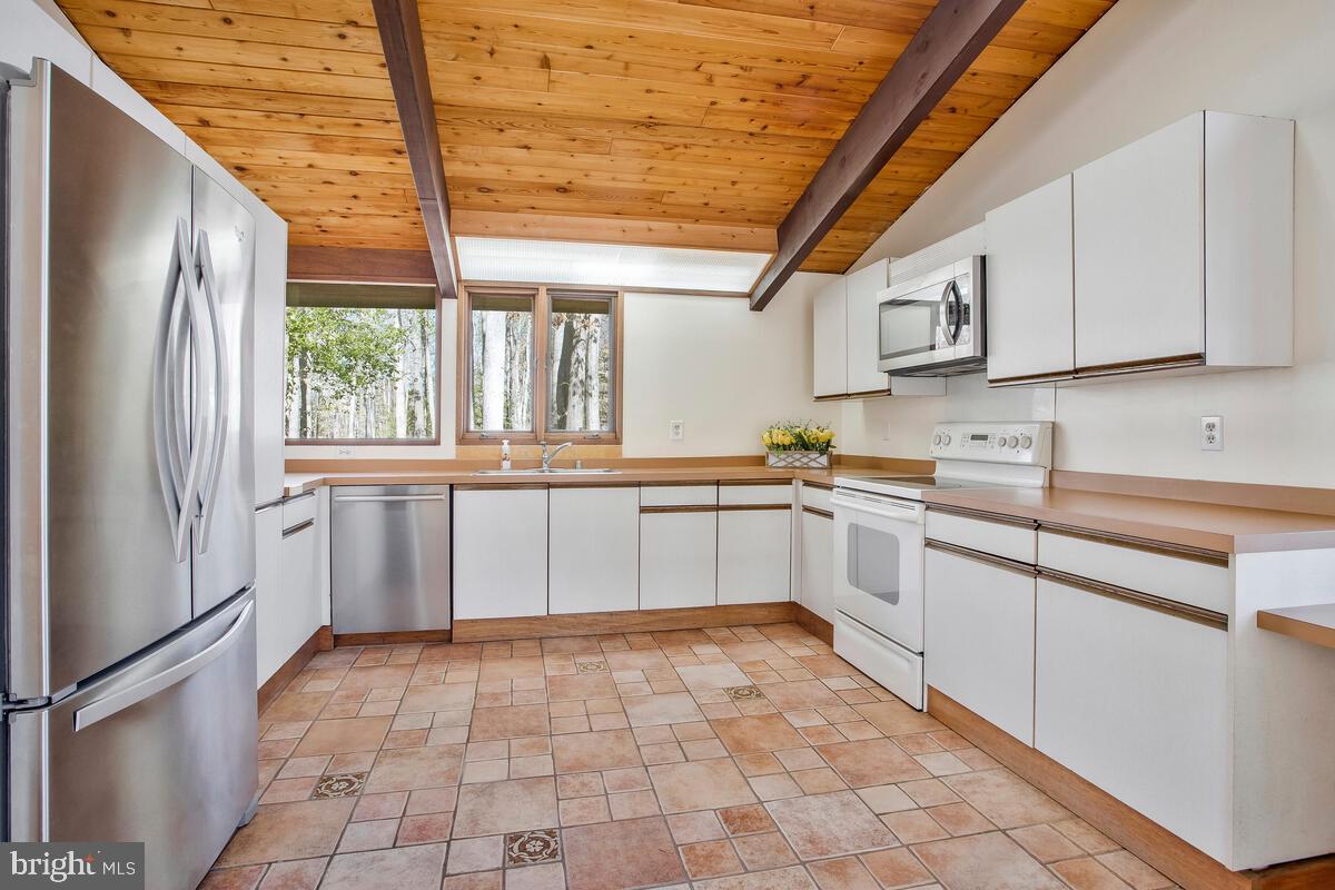 3187 Rolling Road Edgewater, MD 21037 - Photo 13 of 38 Gallery Image 13